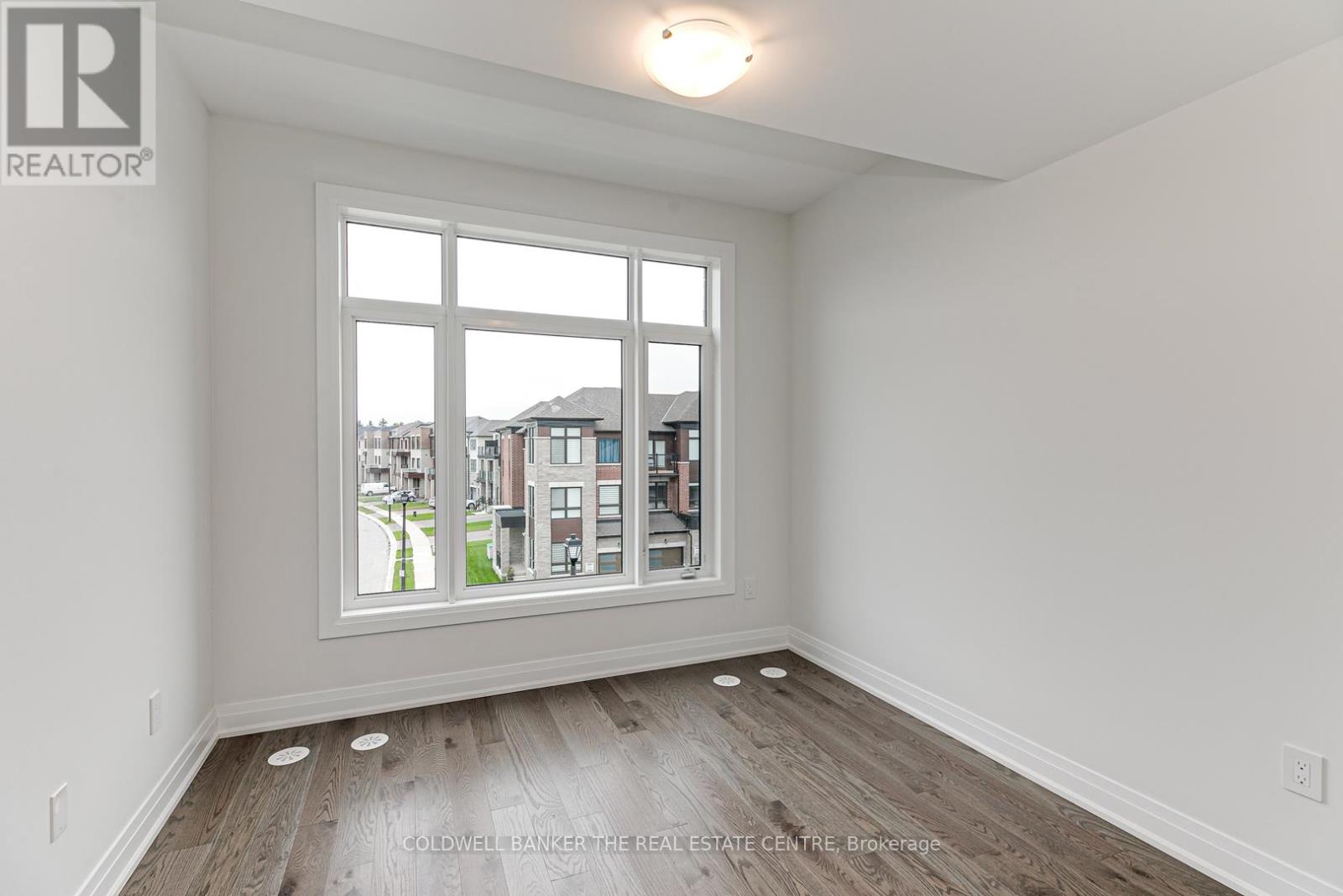 549 New England Court, Newmarket, Ontario  L3X 2Z2 - Photo 32 - N12492612