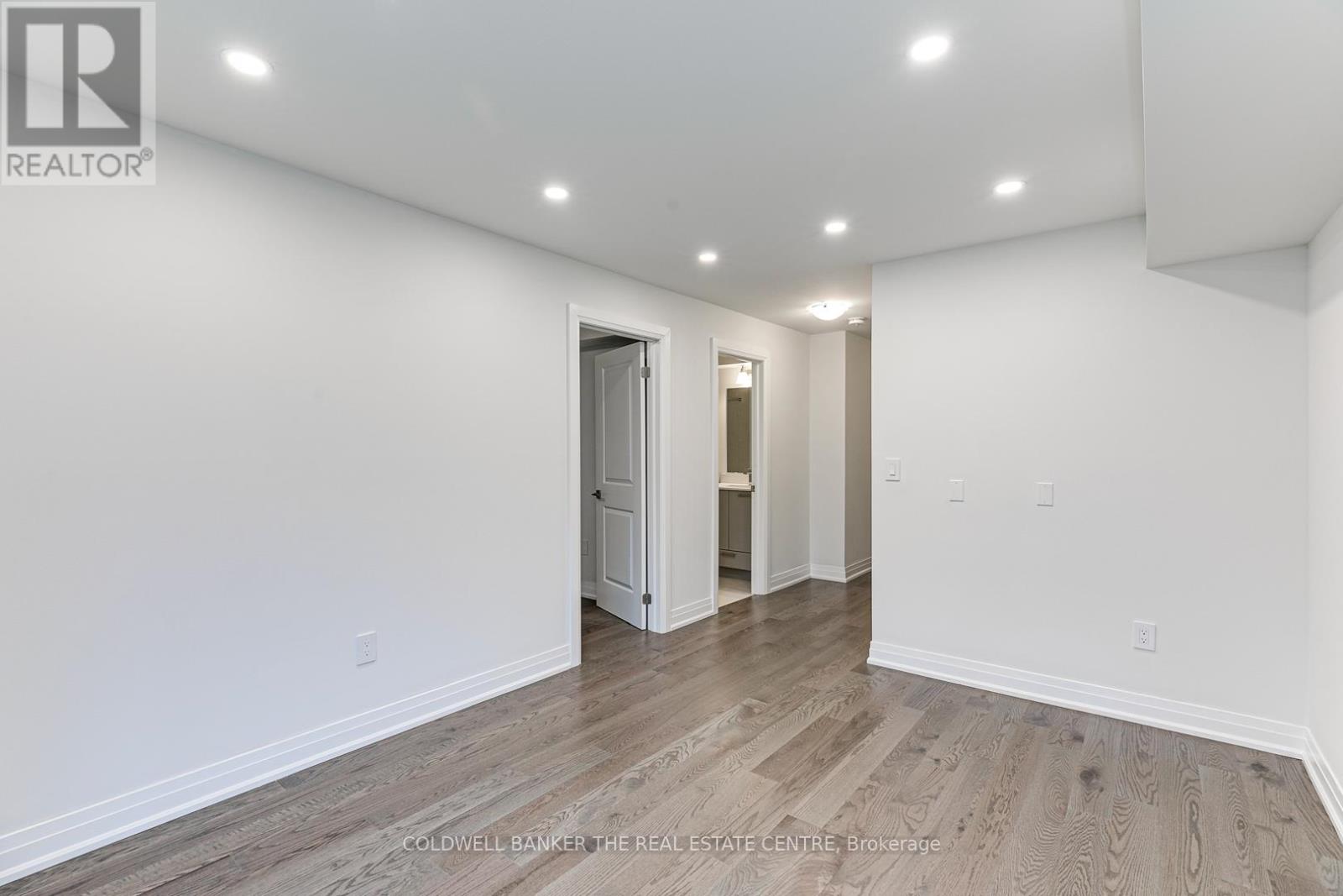 549 New England Court, Newmarket, Ontario  L3X 2Z2 - Photo 36 - N12492612