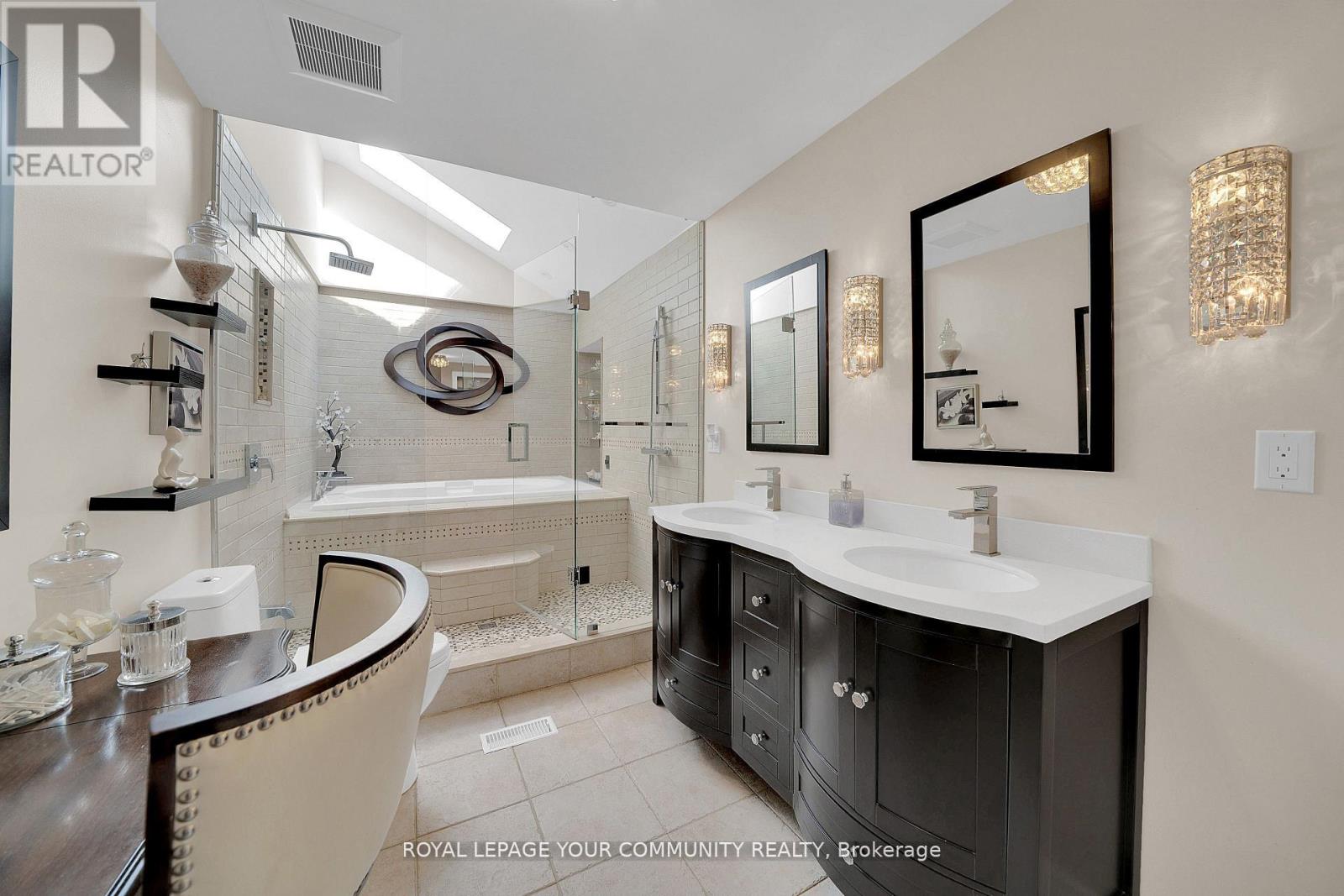 8065 Kipling Avenue, Vaughan, Ontario  L4L 2A2 - Photo 19 - N12492678