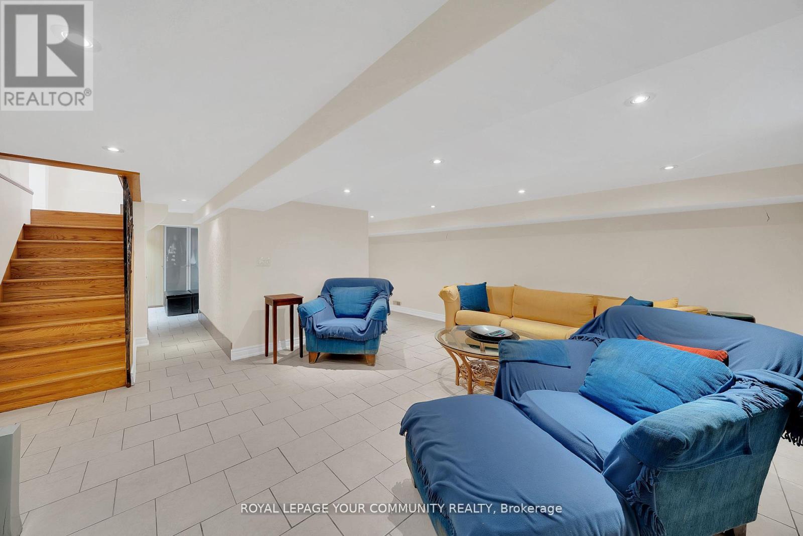 8065 Kipling Avenue, Vaughan, Ontario  L4L 2A2 - Photo 21 - N12492678