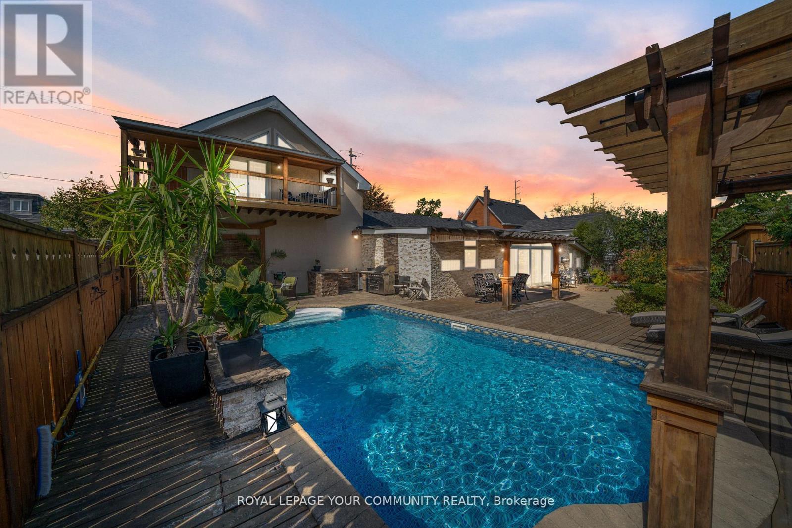 8065 Kipling Avenue, Vaughan, Ontario  L4L 2A2 - Photo 3 - N12492678