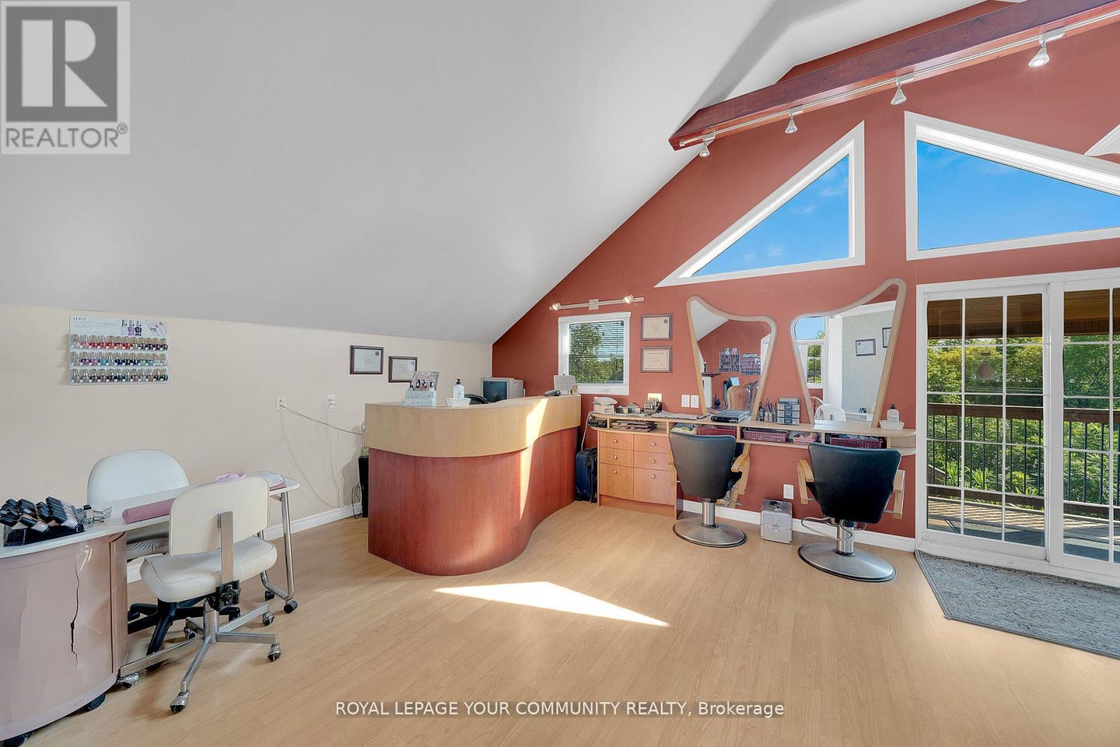 8065 Kipling Avenue, Vaughan, Ontario  L4L 2A2 - Photo 33 - N12492678