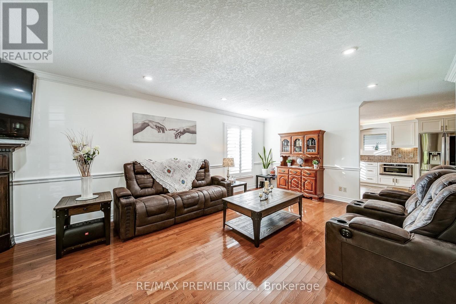 6548 10th Line, Essa, Ontario  L0L 2N0 - Photo 11 - N12492694