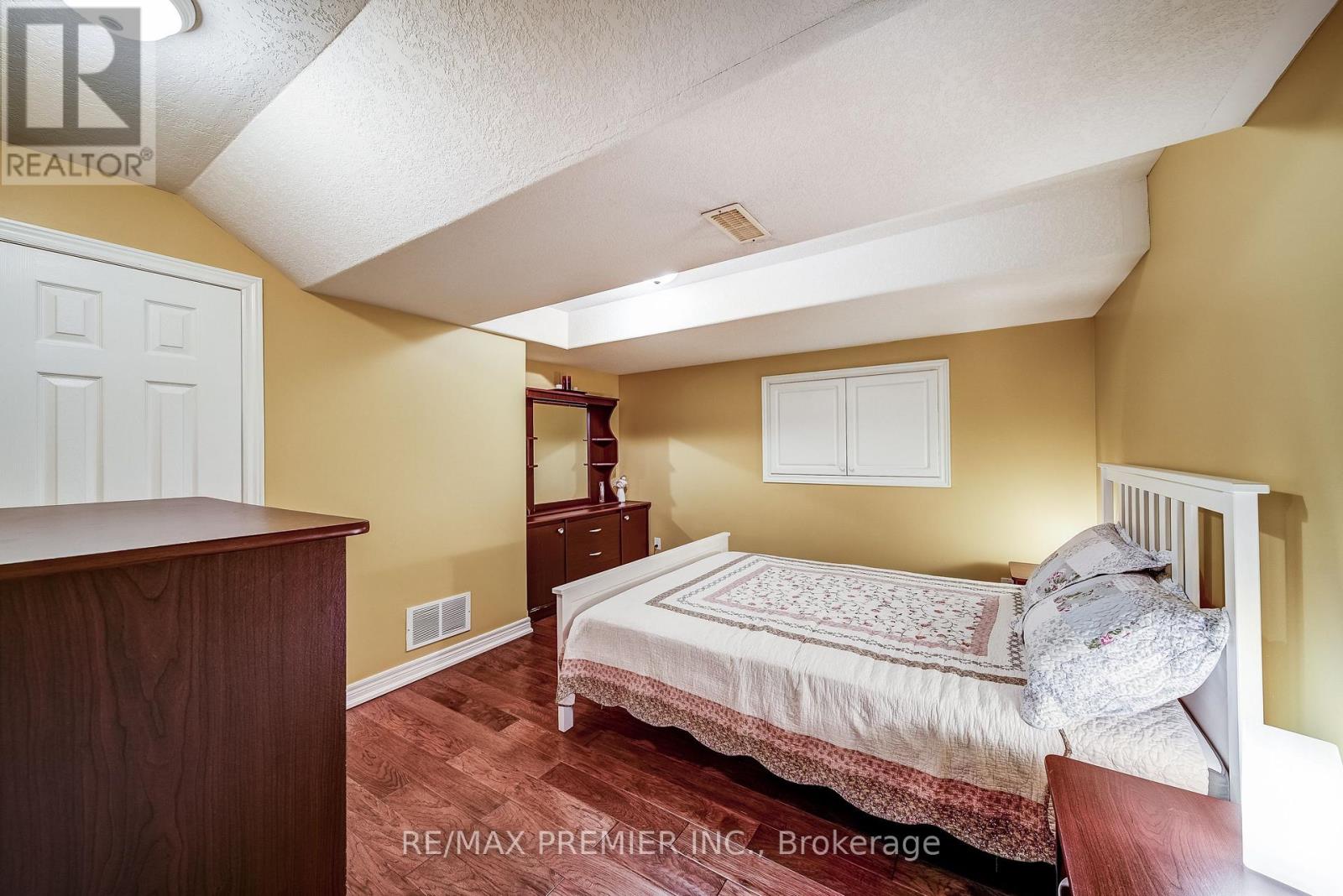 6548 10th Line, Essa, Ontario  L0L 2N0 - Photo 33 - N12492694