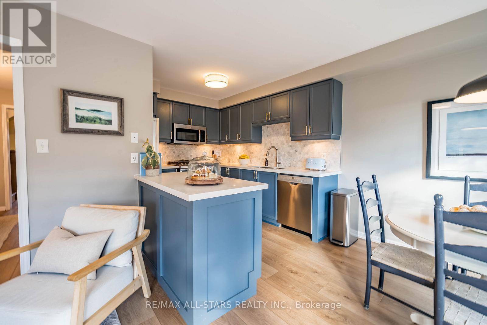 177 Dougherty Crescent, Whitchurch-Stouffville, Ontario  L4A 0A6 - Photo 13 - N12492712