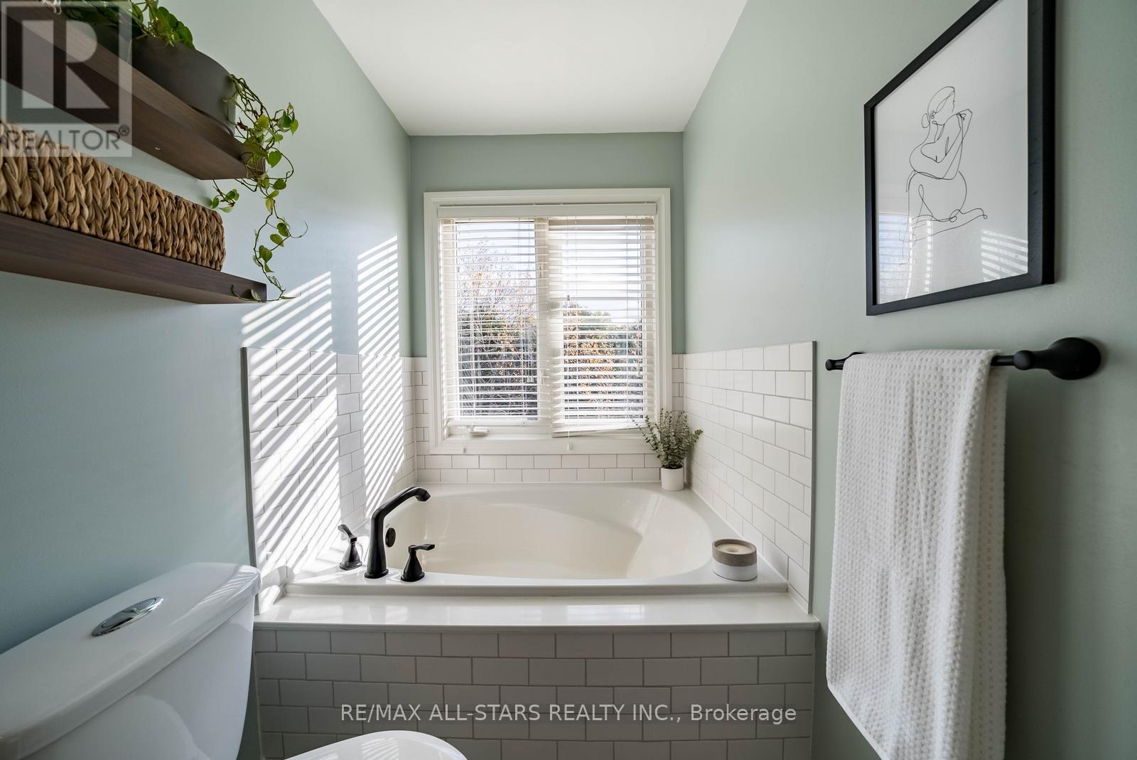 177 Dougherty Crescent, Whitchurch-Stouffville, Ontario  L4A 0A6 - Photo 31 - N12492712