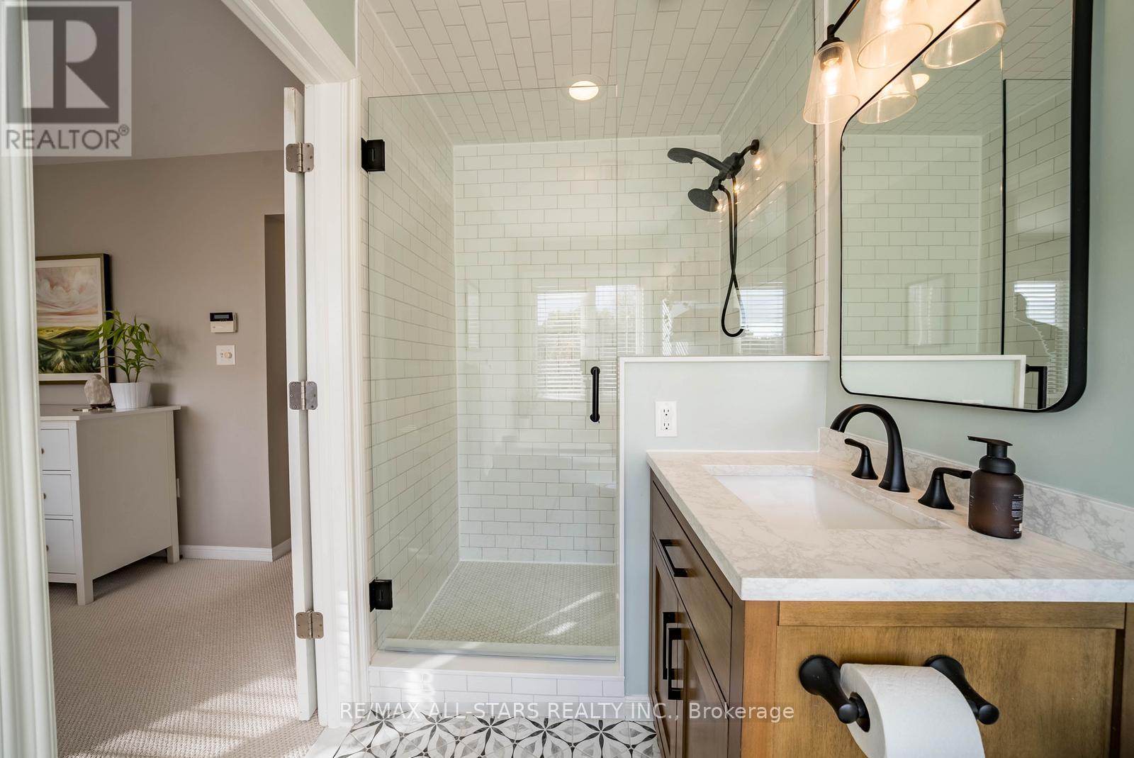 177 Dougherty Crescent, Whitchurch-Stouffville, Ontario  L4A 0A6 - Photo 32 - N12492712