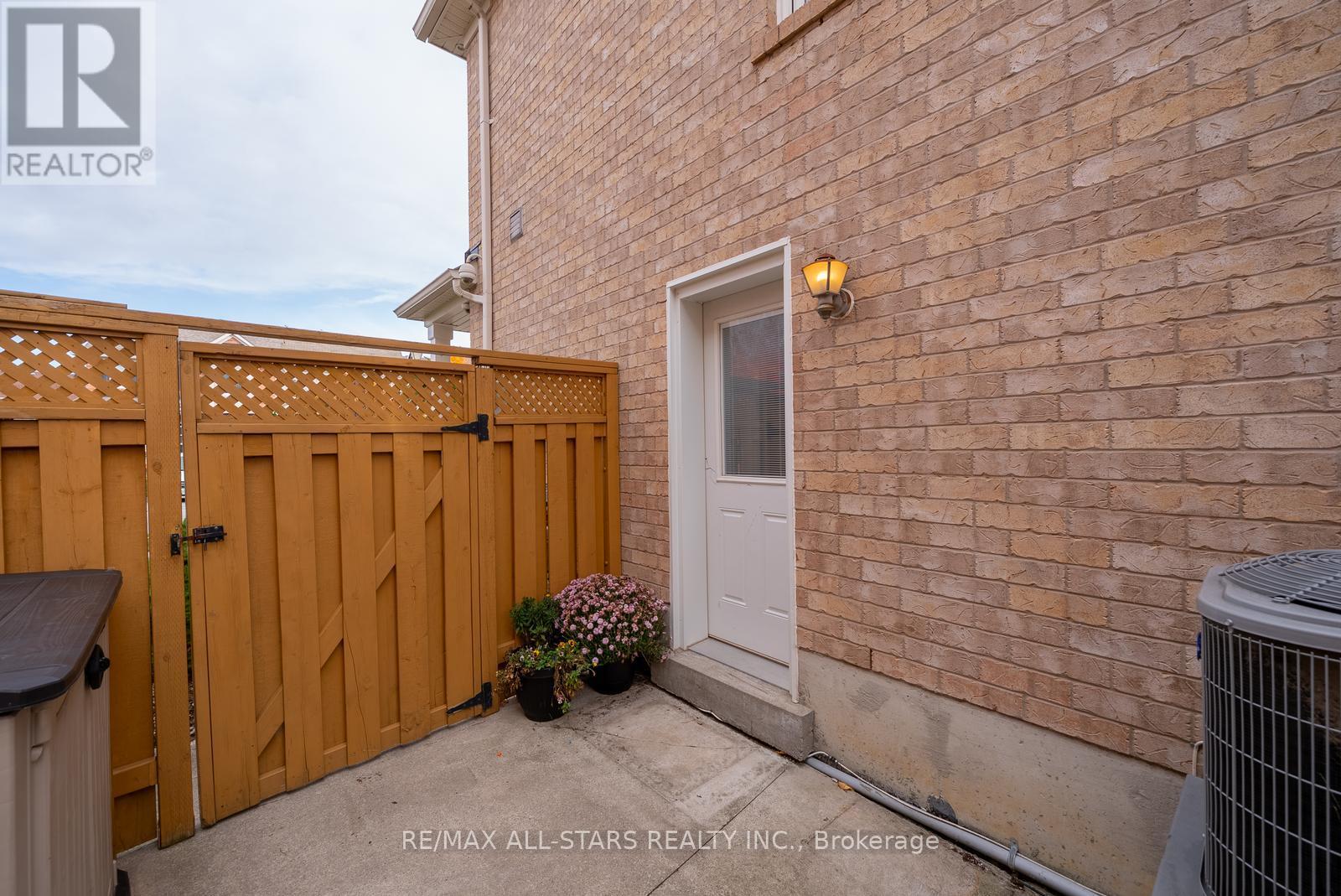 177 Dougherty Crescent, Whitchurch-Stouffville, Ontario  L4A 0A6 - Photo 48 - N12492712