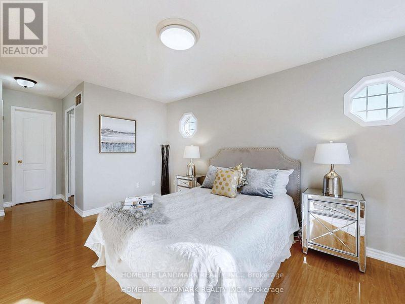 40 Belgrave Square, Markham, Ontario  L6C 2T6 - Photo 22 - N12492772