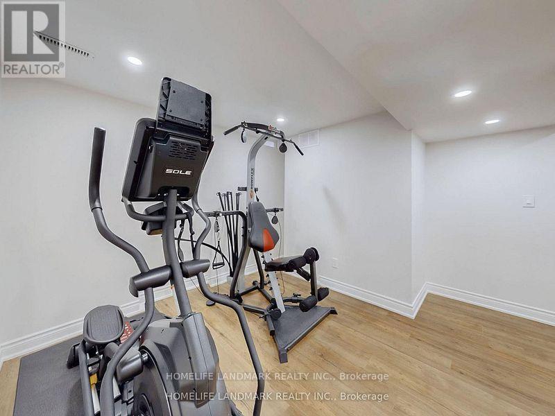 40 Belgrave Square, Markham, Ontario  L6C 2T6 - Photo 35 - N12492772