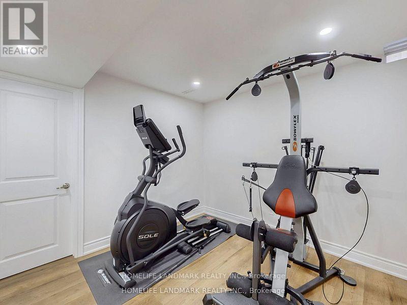 40 Belgrave Square, Markham, Ontario  L6C 2T6 - Photo 36 - N12492772