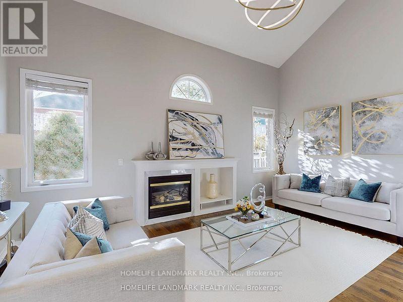 40 Belgrave Square, Markham, Ontario  L6C 2T6 - Photo 8 - N12492772