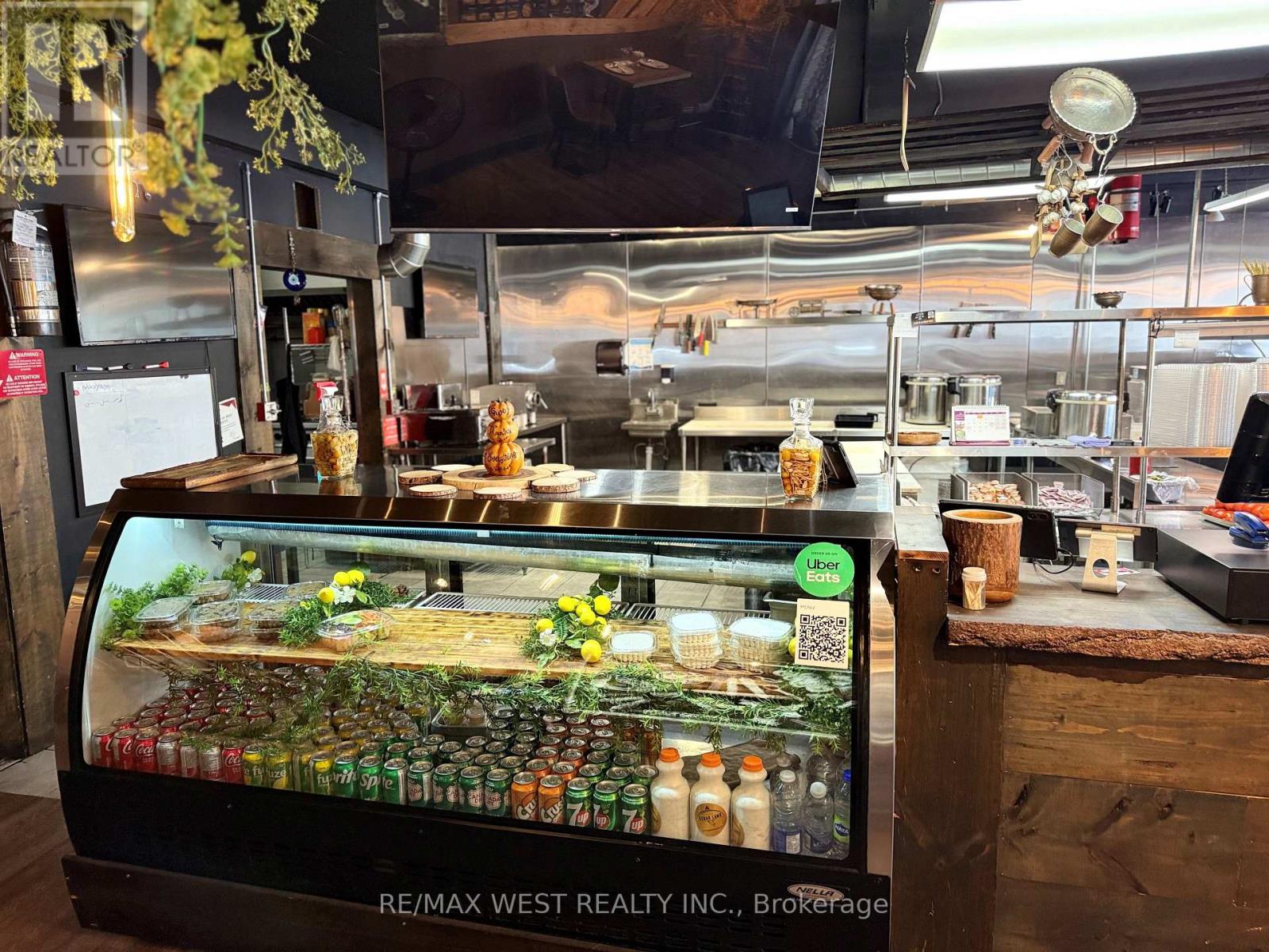 9108 Yonge Street, Richmond Hill, Ontario  L4C 6Z9 - Photo 5 - N12492798