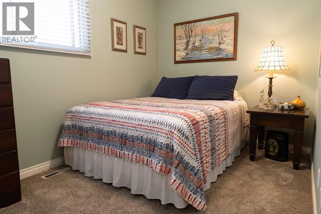 40 Fern Road, Red Deer, Alberta  T4N 4Z4 - Photo 9 - A2267055