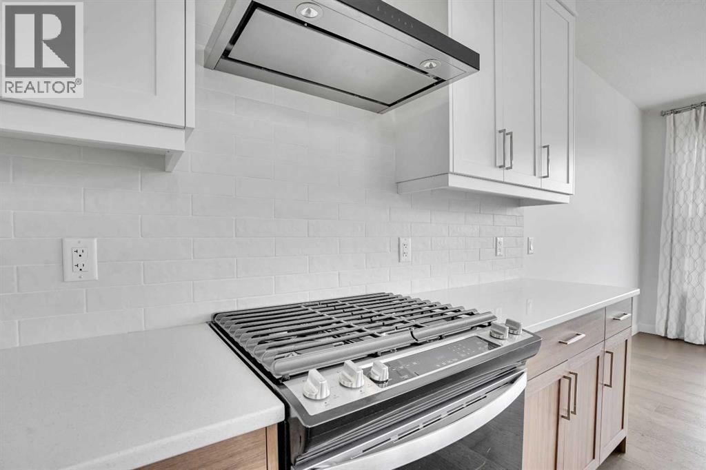 379 Chelsea Passage, Chestermere, Alberta  T1X 2P4 - Photo 12 - A2262653