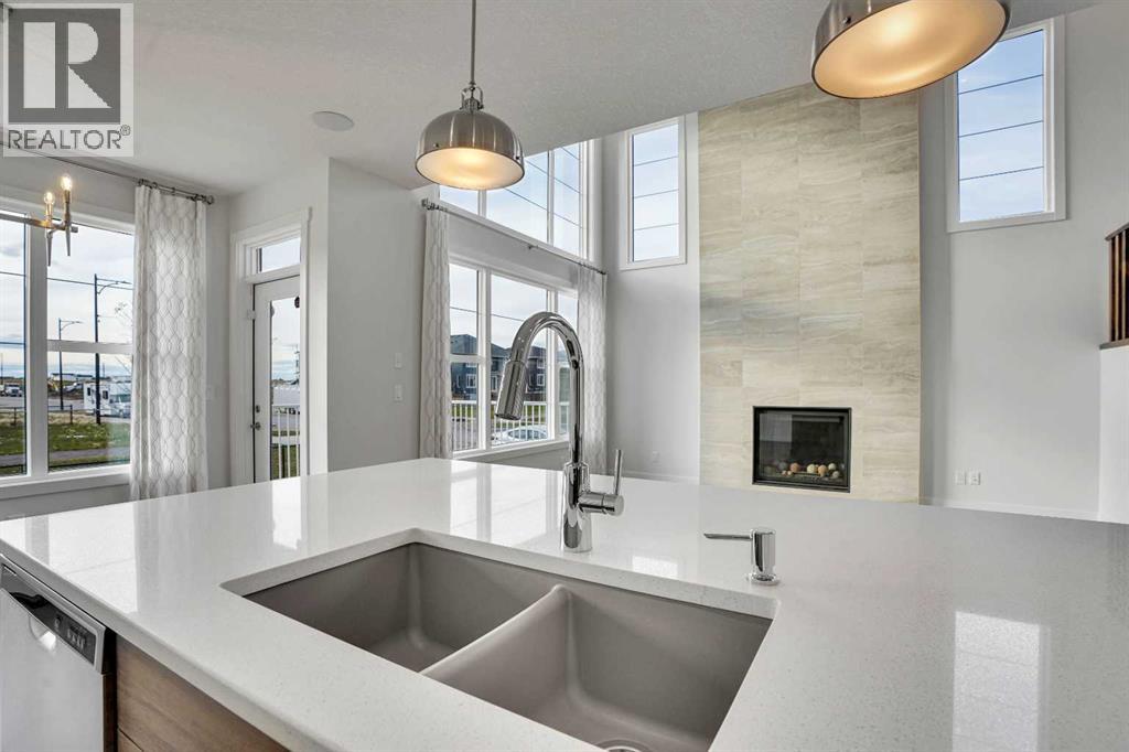 379 Chelsea Passage, Chestermere, Alberta  T1X 2P4 - Photo 13 - A2262653