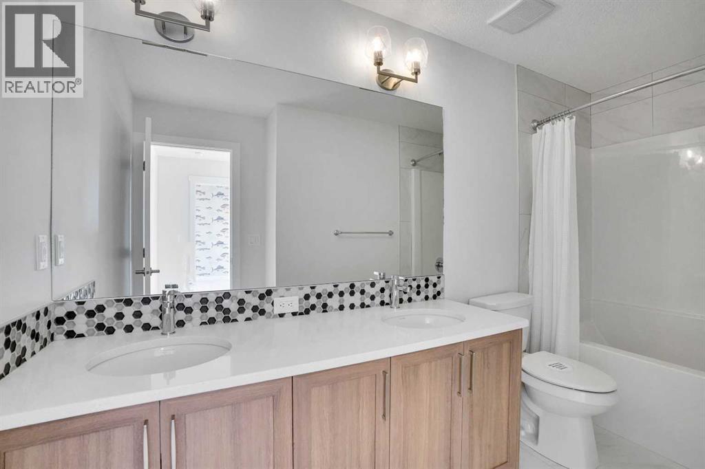 379 Chelsea Passage, Chestermere, Alberta  T1X 2P4 - Photo 39 - A2262653
