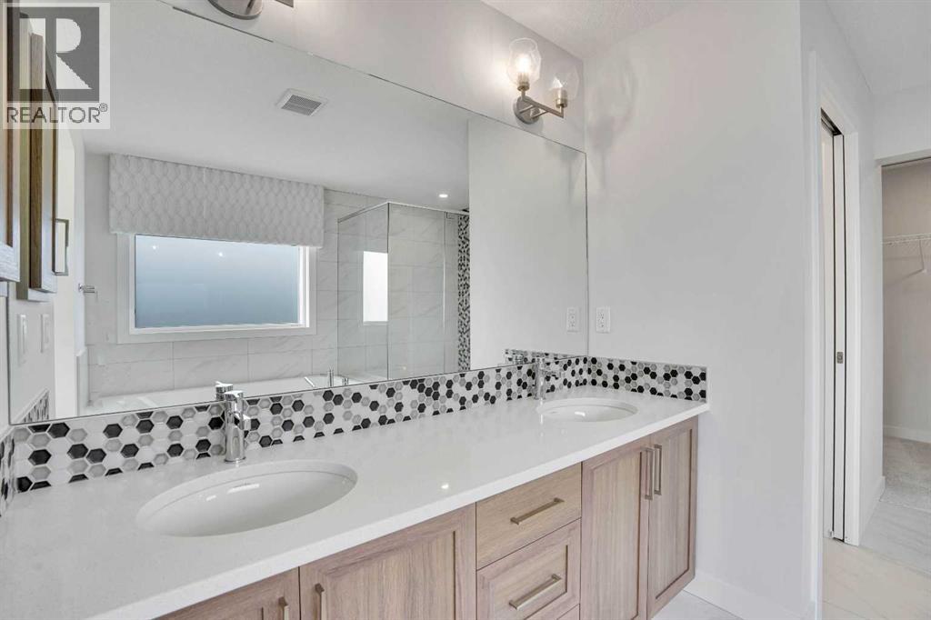 379 Chelsea Passage, Chestermere, Alberta  T1X 2P4 - Photo 27 - A2262653