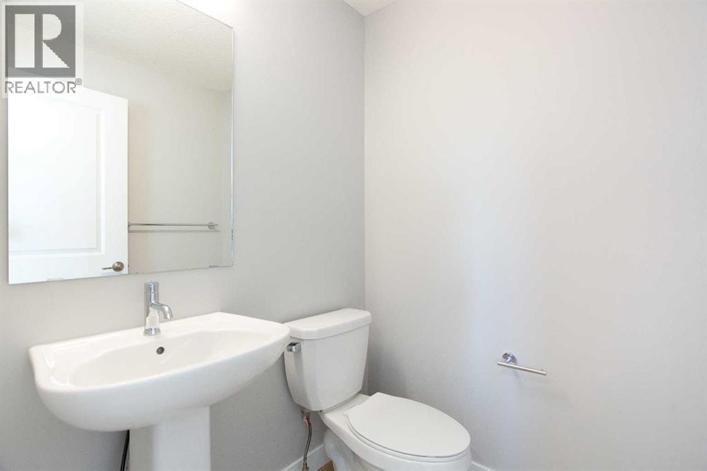 125 Cranbrook Gardens Se, Calgary, Alberta  T3M 3C3 - Photo 13 - A2265852