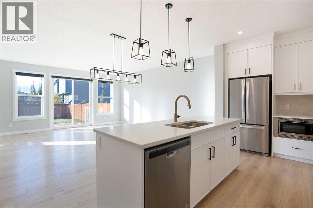 125 Cranbrook Gardens Se, Calgary, Alberta  T3M 3C3 - Photo 9 - A2265852