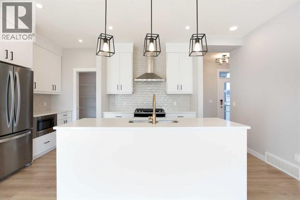 125 Cranbrook Gardens Se, Calgary, Alberta  T3M 3C3 - Photo 6 - A2265852