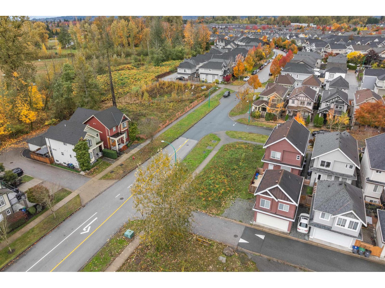 6702 191a Street, Surrey, British Columbia  V4N 6A4 - Photo 2 - R3063300