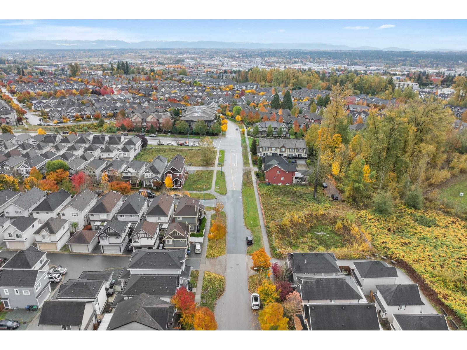 6702 191a Street, Surrey, British Columbia  V4N 6A4 - Photo 6 - R3063300