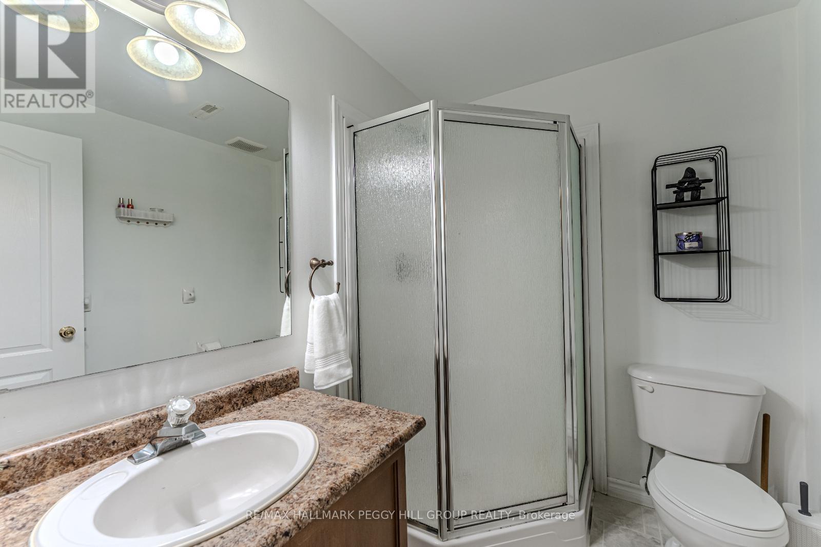 95 Crompton Drive, Barrie (Little Lake), Ontario  L4M 6P1 - Photo 16 - S12492692