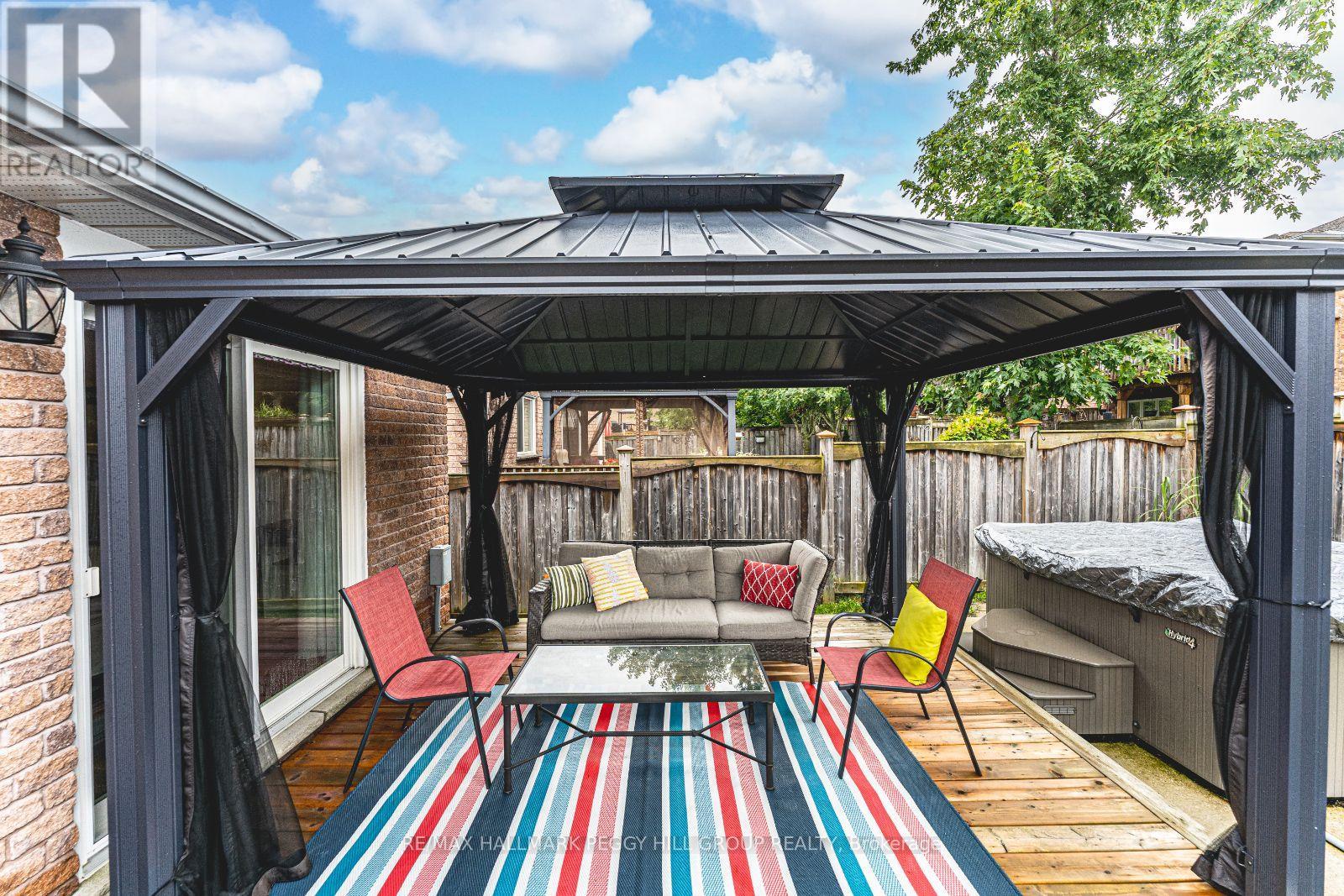 95 Crompton Drive, Barrie (Little Lake), Ontario  L4M 6P1 - Photo 18 - S12492692