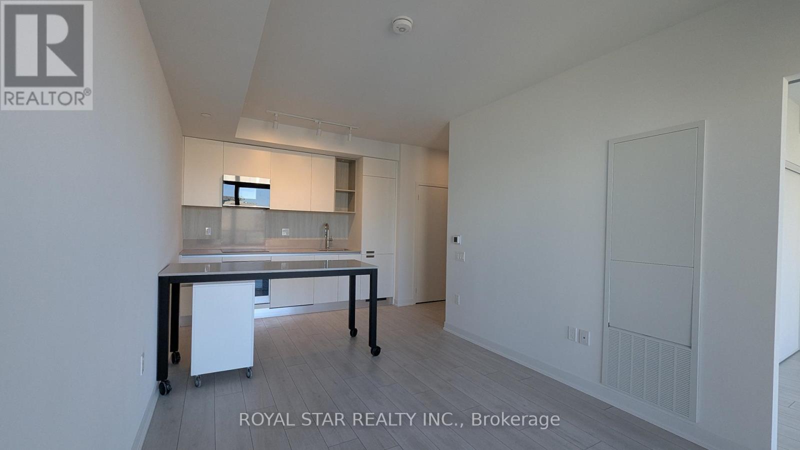 806 - 39 Mary Street, Barrie (City Centre), Ontario  L4N 1S9 - Photo 26 - S12492796