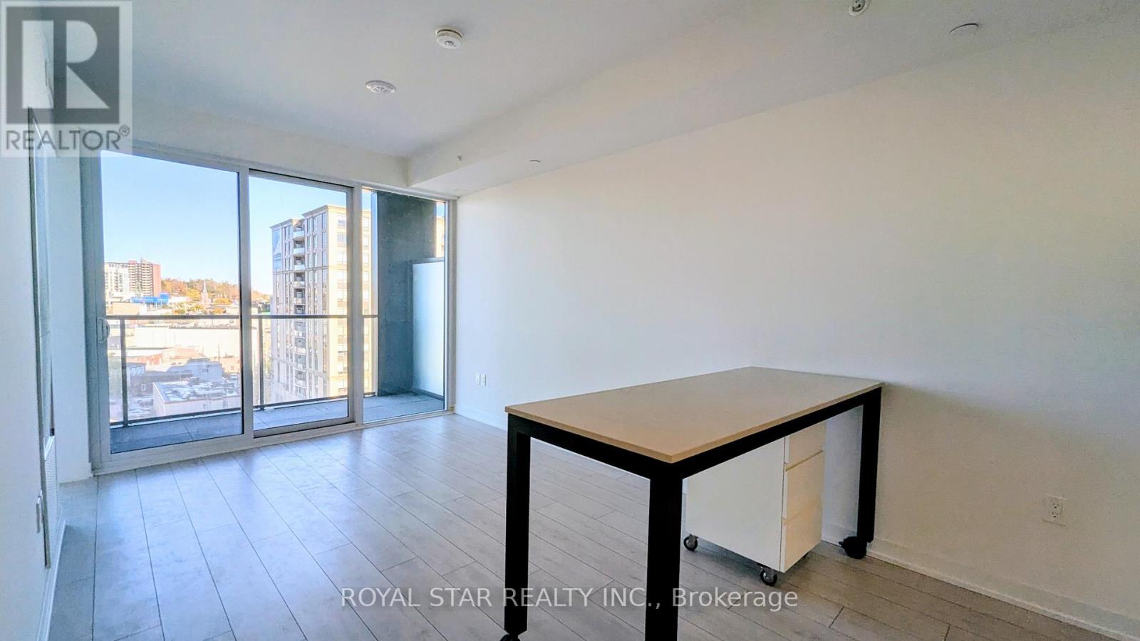 806 - 39 Mary Street, Barrie (City Centre), Ontario  L4N 1S9 - Photo 27 - S12492796