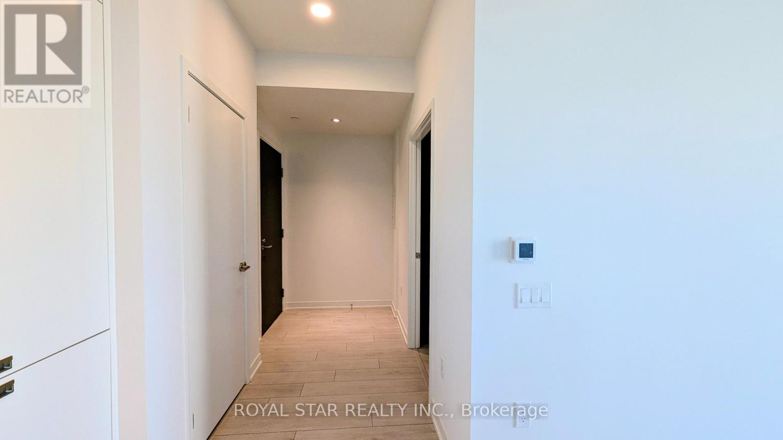 806 - 39 Mary Street, Barrie (City Centre), Ontario  L4N 1S9 - Photo 29 - S12492796