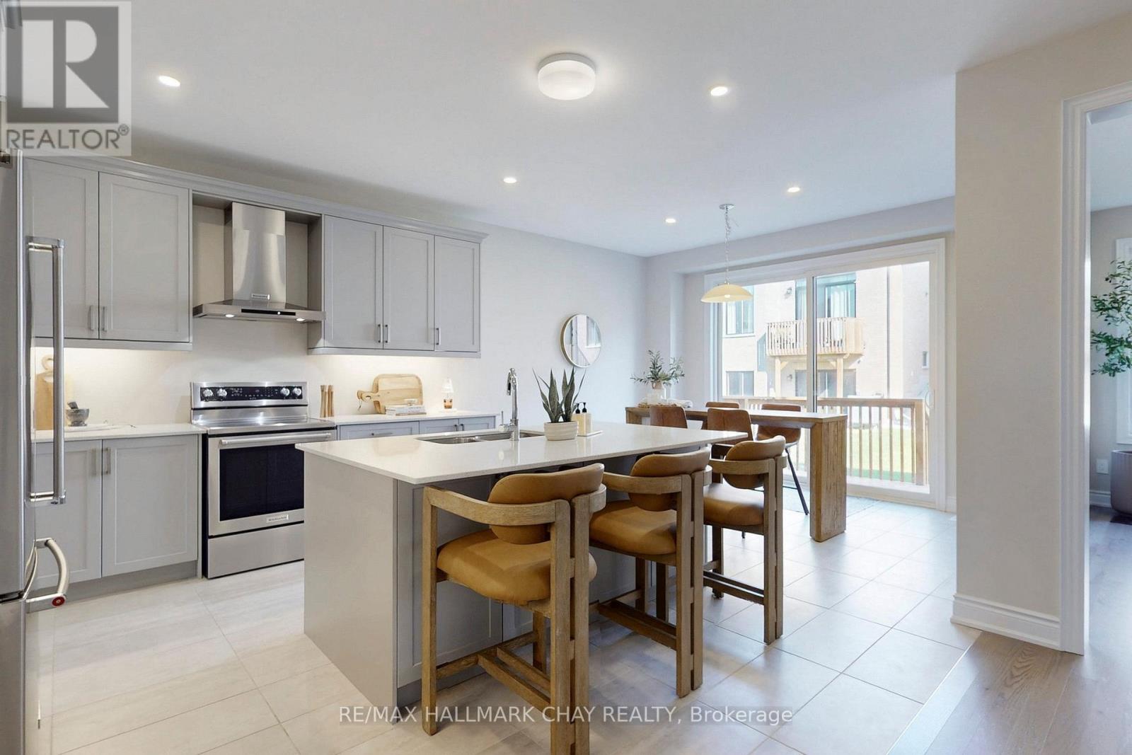 109 Bearberry Road, Springwater, Ontario  L9X 2C8 - Photo 10 - S12492832