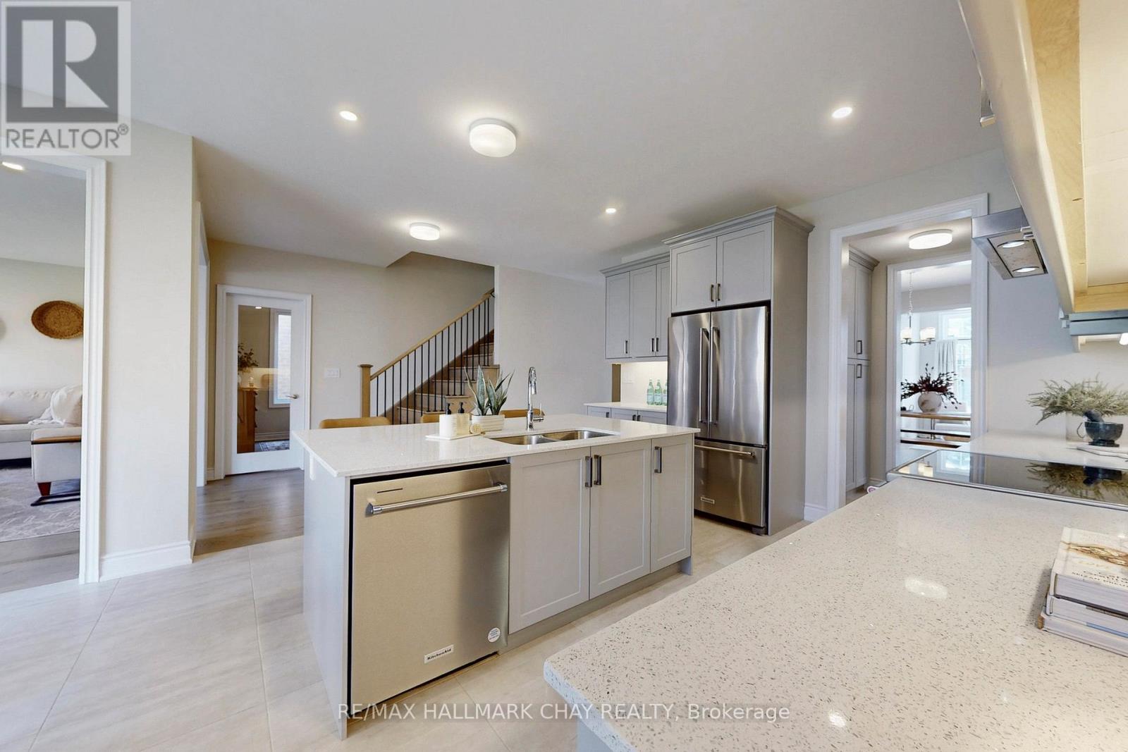 109 Bearberry Road, Springwater, Ontario  L9X 2C8 - Photo 17 - S12492832