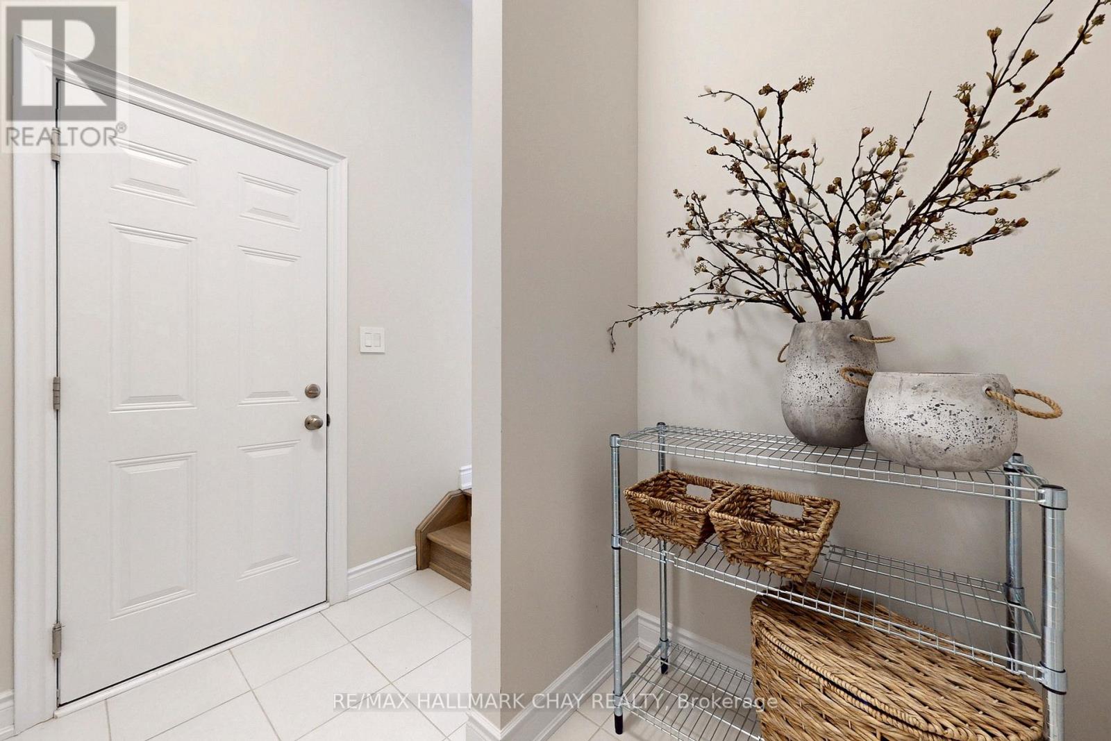 109 Bearberry Road, Springwater, Ontario  L9X 2C8 - Photo 21 - S12492832