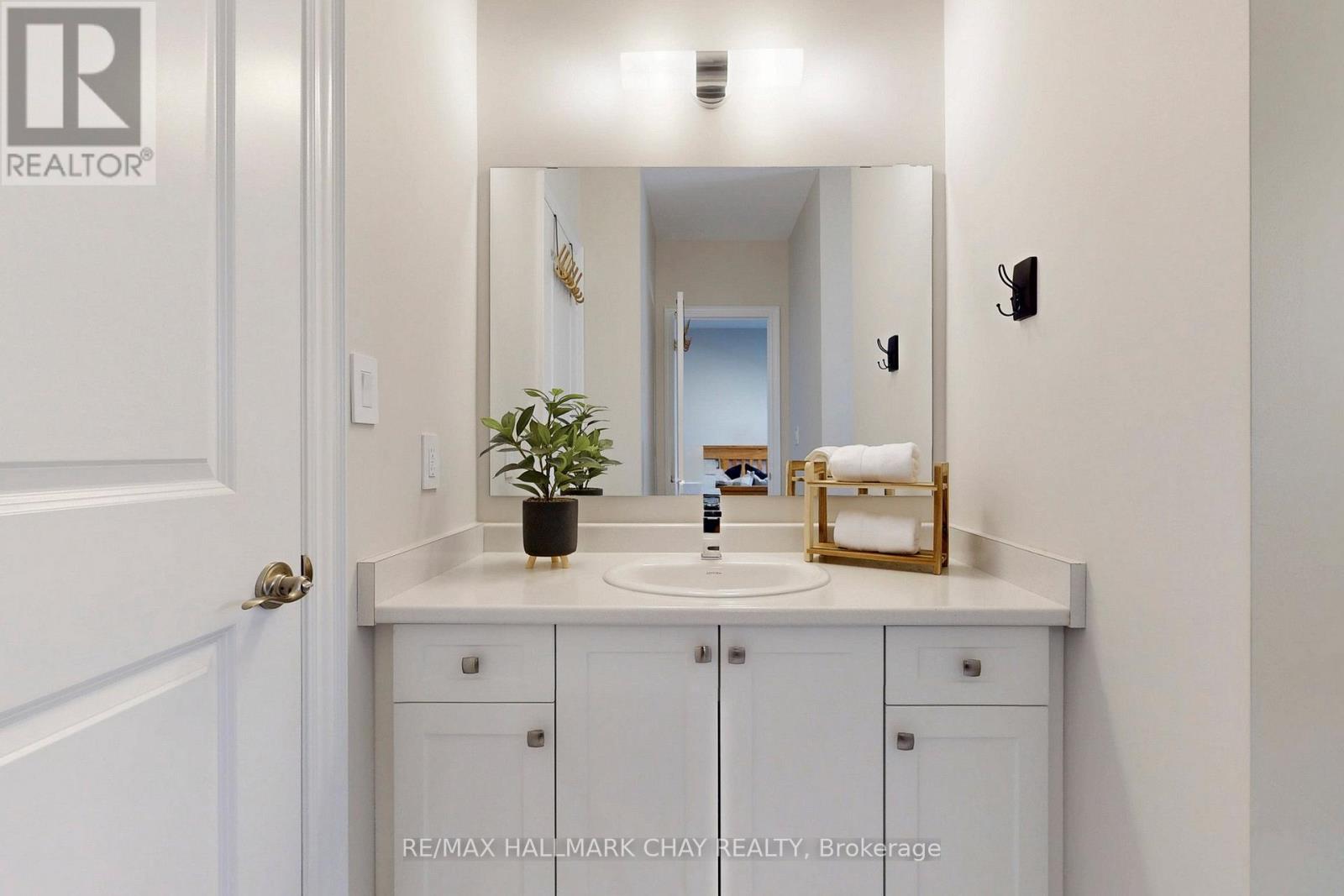 109 Bearberry Road, Springwater, Ontario  L9X 2C8 - Photo 33 - S12492832