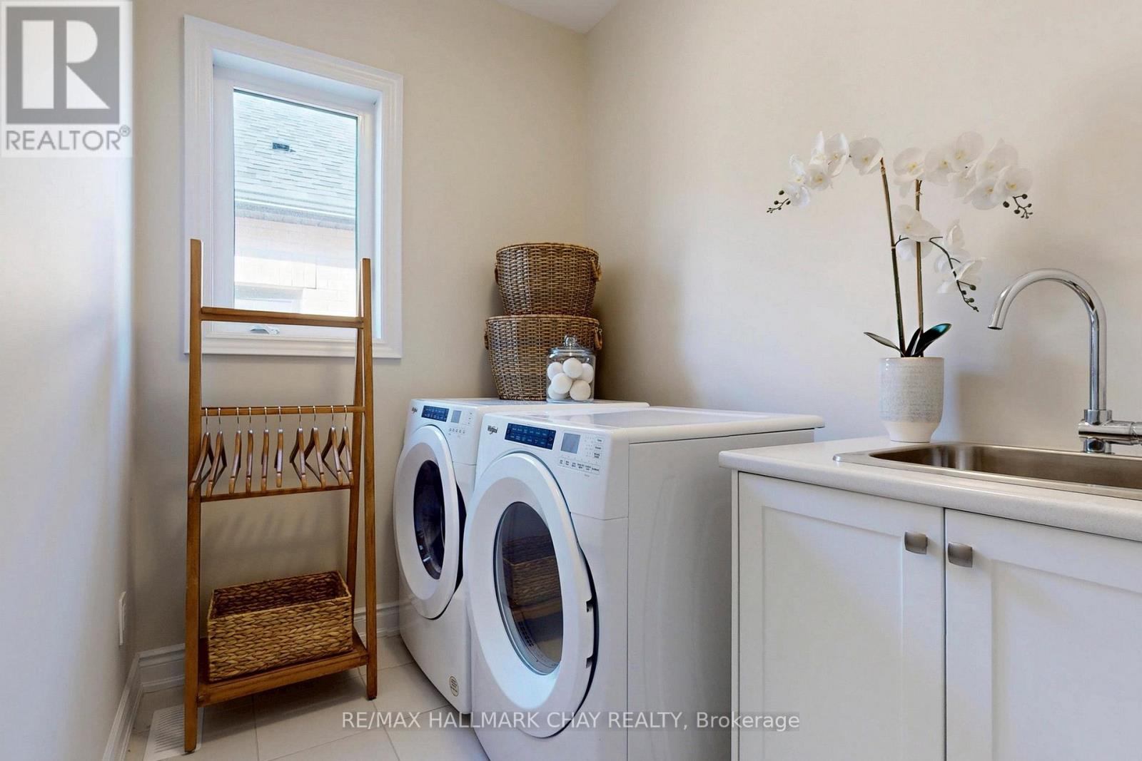 109 Bearberry Road, Springwater, Ontario  L9X 2C8 - Photo 36 - S12492832