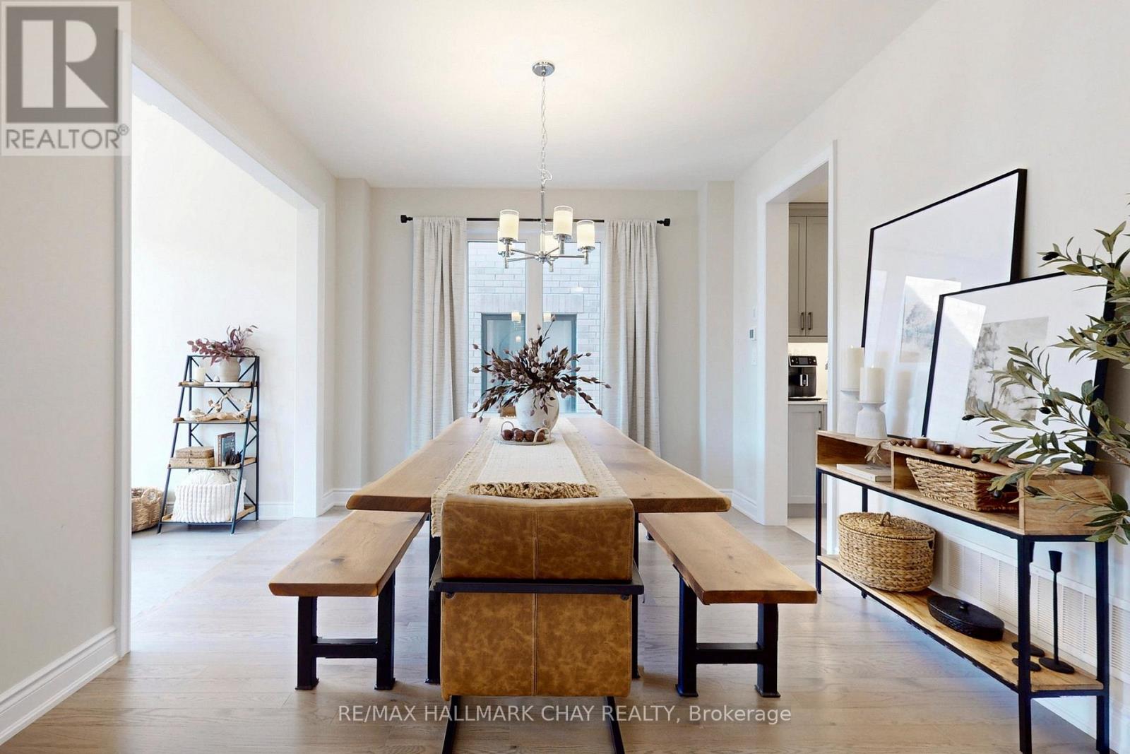 109 Bearberry Road, Springwater, Ontario  L9X 2C8 - Photo 9 - S12492832