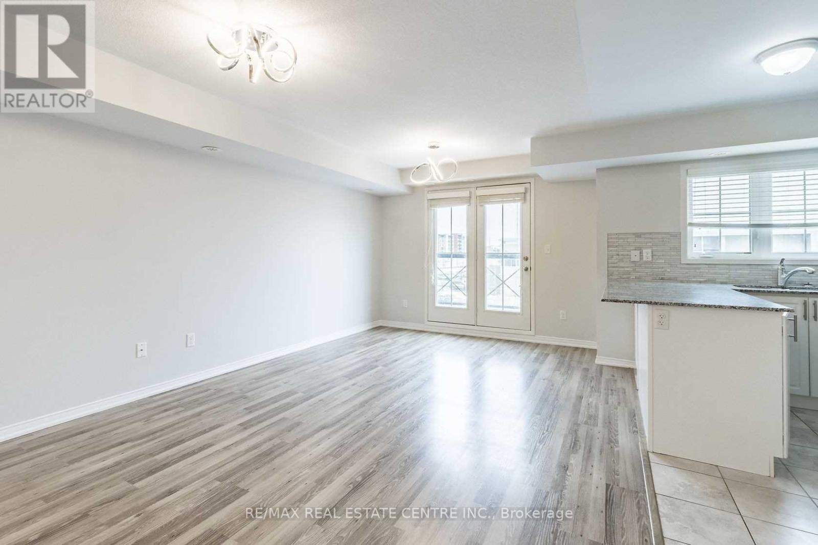 13 - 2484 Post Road, Oakville, Ontario  L6H 0K1 - Photo 5 - W12492586