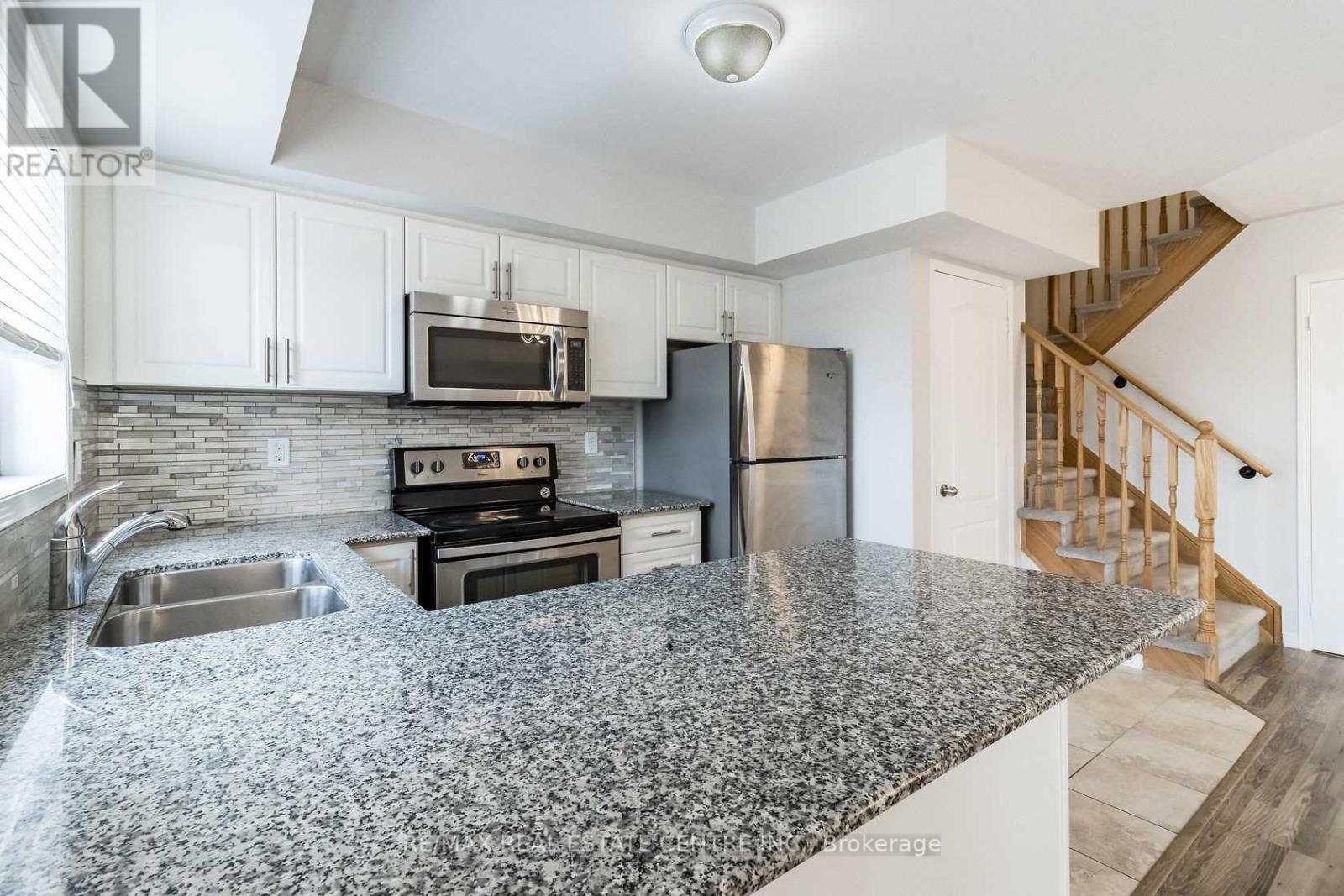 13 - 2484 Post Road, Oakville, Ontario  L6H 0K1 - Photo 6 - W12492586