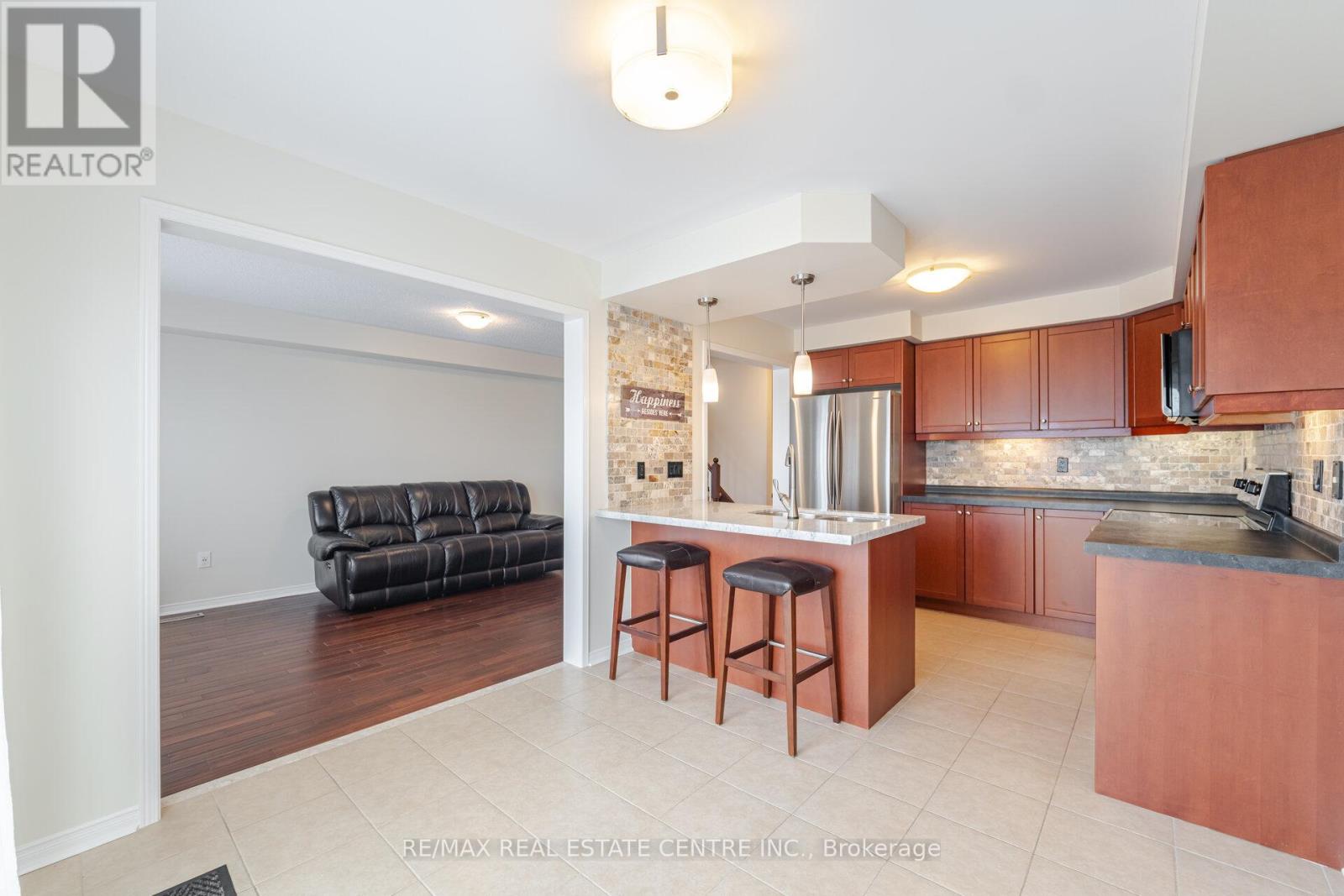 4834 Capri Crescent, Burlington, Ontario  L7M 0H9 - Photo 13 - W12492588