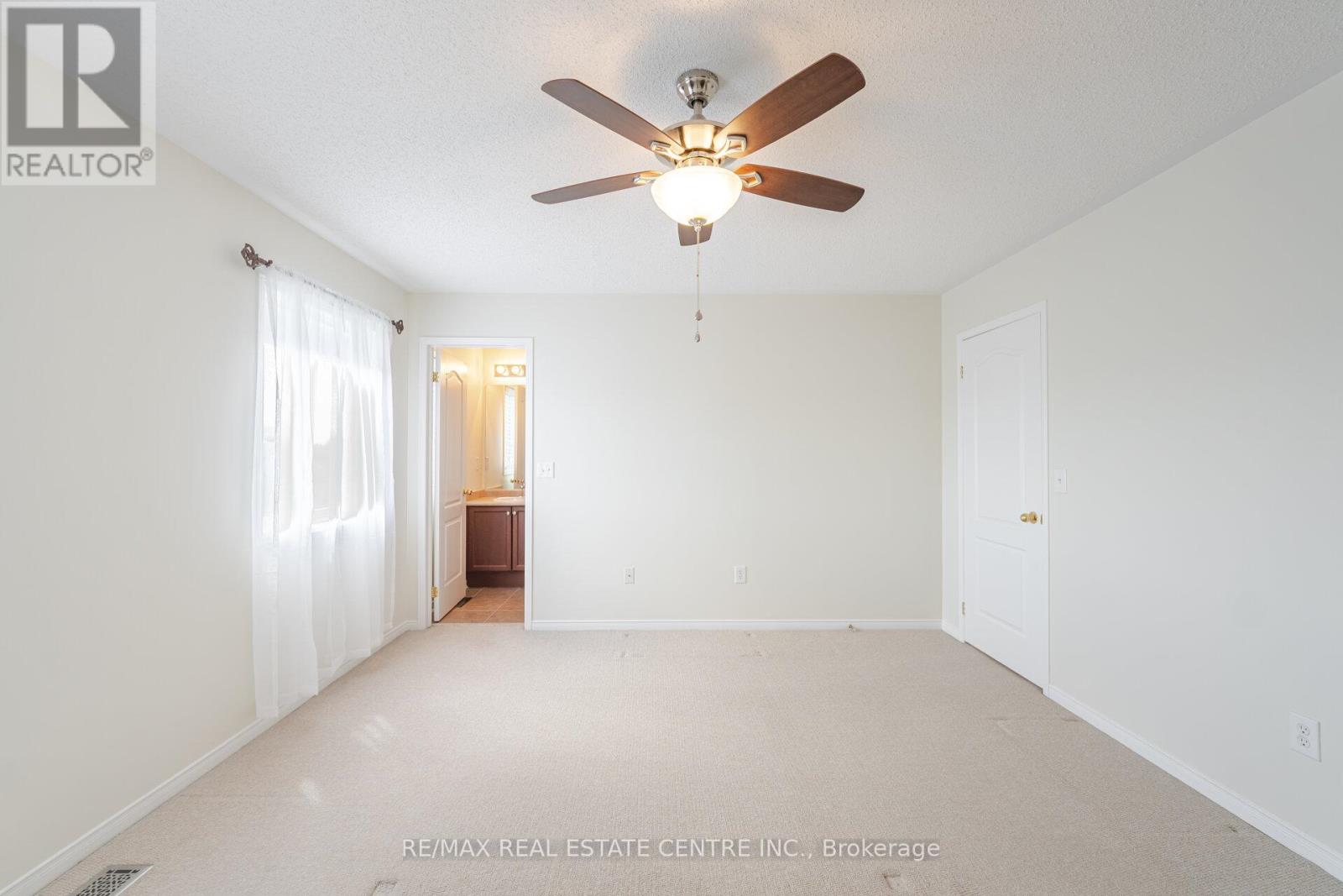 4834 Capri Crescent, Burlington, Ontario  L7M 0H9 - Photo 24 - W12492588