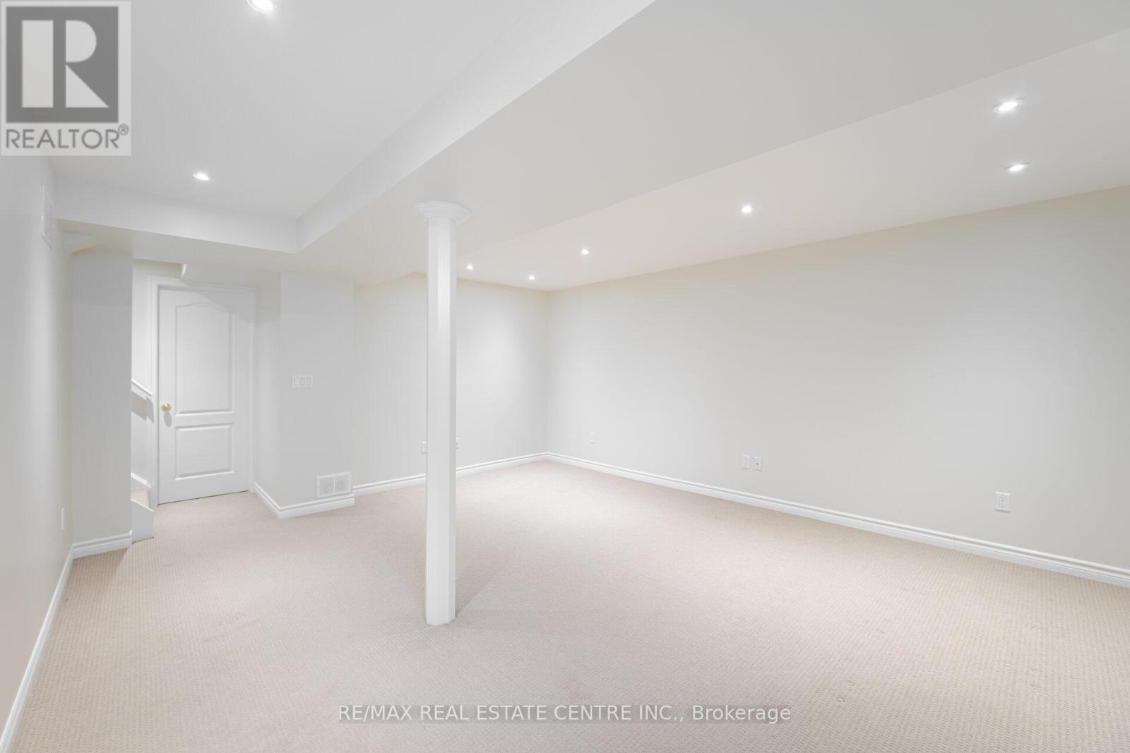 4834 Capri Crescent, Burlington, Ontario  L7M 0H9 - Photo 34 - W12492588