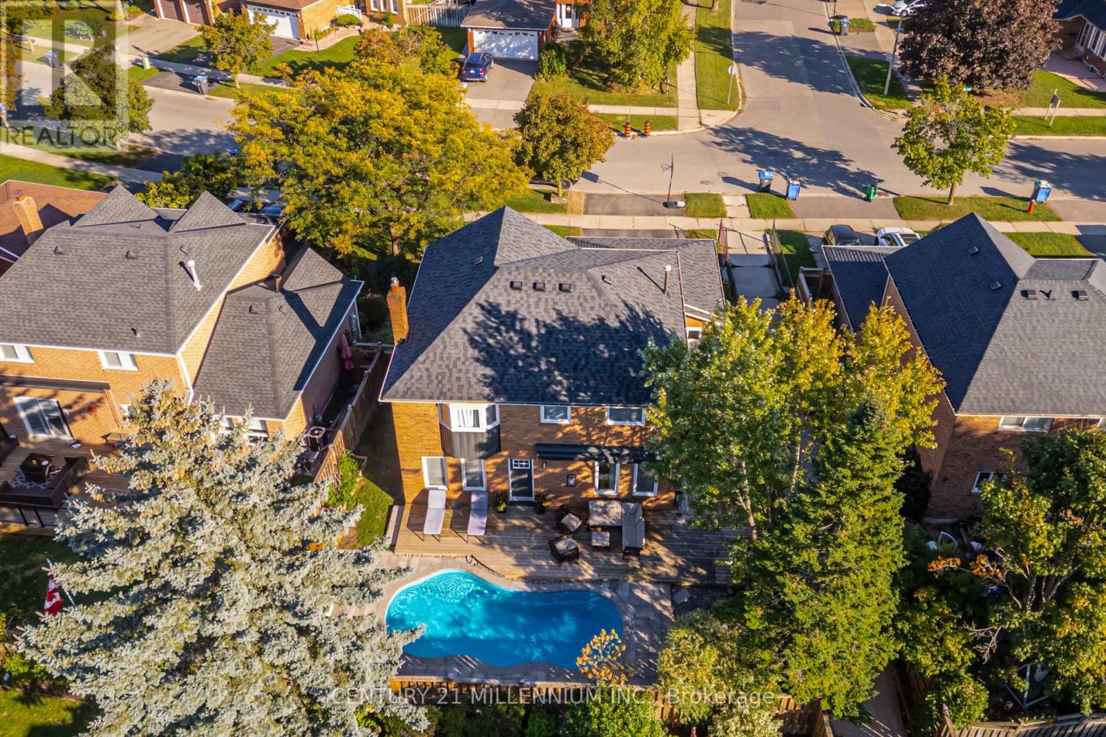 28 Bristol Avenue, Brampton, Ontario  L6X 2B3 - Photo 10 - W12492592