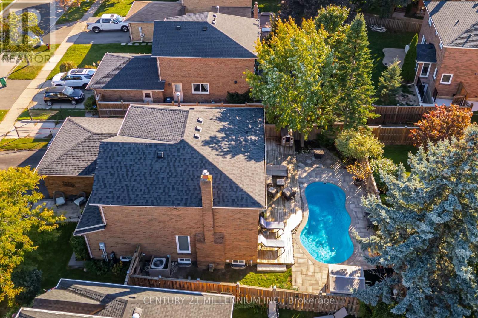 28 Bristol Avenue, Brampton, Ontario  L6X 2B3 - Photo 11 - W12492592