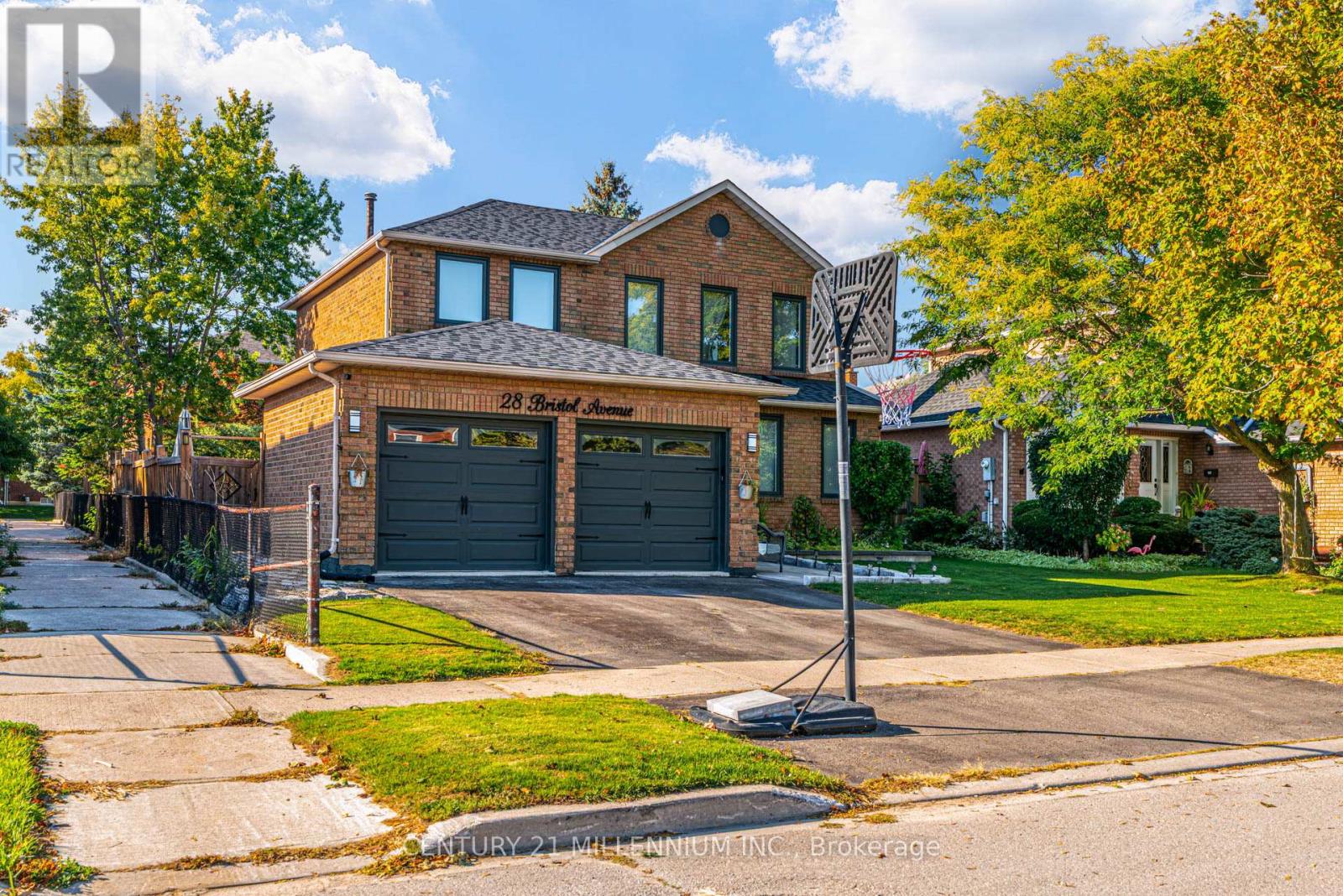 28 Bristol Avenue, Brampton, Ontario  L6X 2B3 - Photo 12 - W12492592