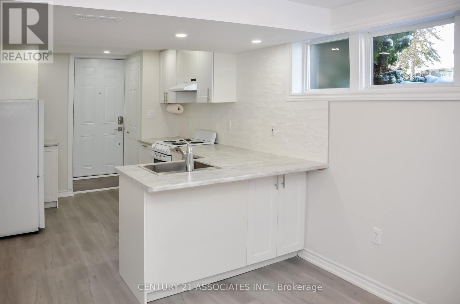 (Bsmt) - 75 Coney Road, Toronto, Ontario  M8Z 2K7 - Photo 10 - W12492606