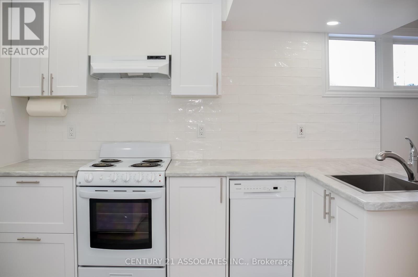 (Bsmt) - 75 Coney Road, Toronto, Ontario  M8Z 2K7 - Photo 6 - W12492606