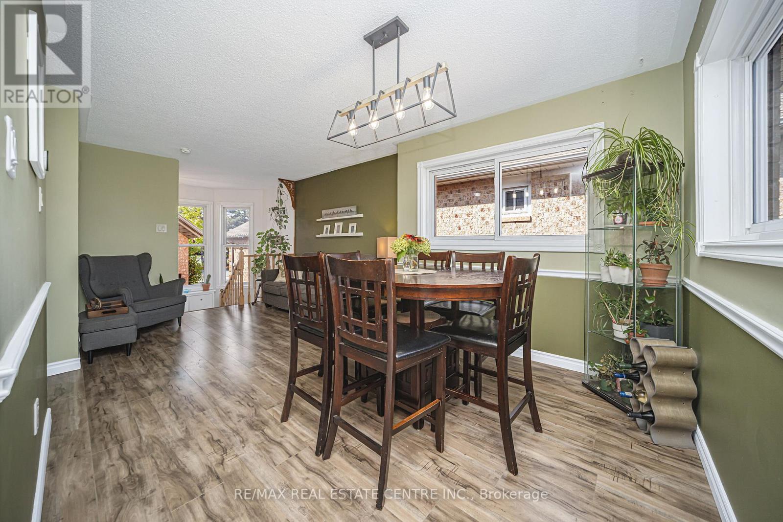 19 Silkwood Crescent, Brampton, Ontario  L6X 4L1 - Photo 12 - W12492620