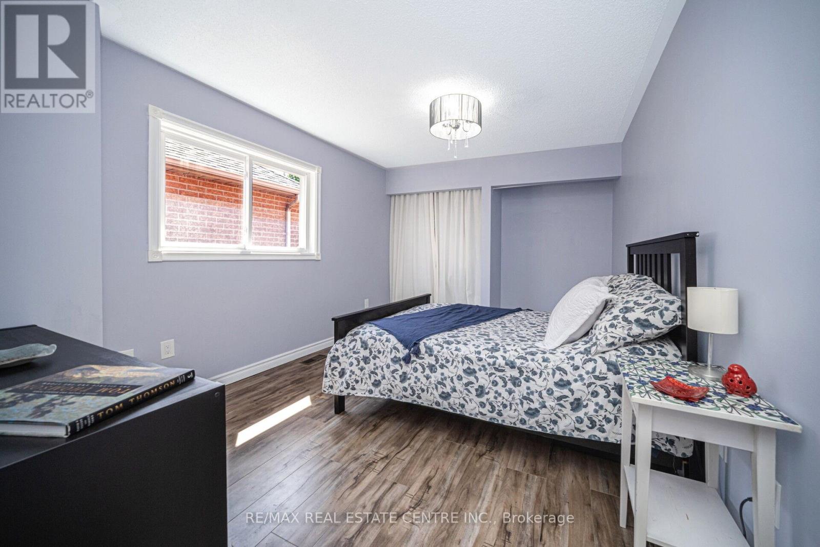 19 Silkwood Crescent, Brampton, Ontario  L6X 4L1 - Photo 19 - W12492620